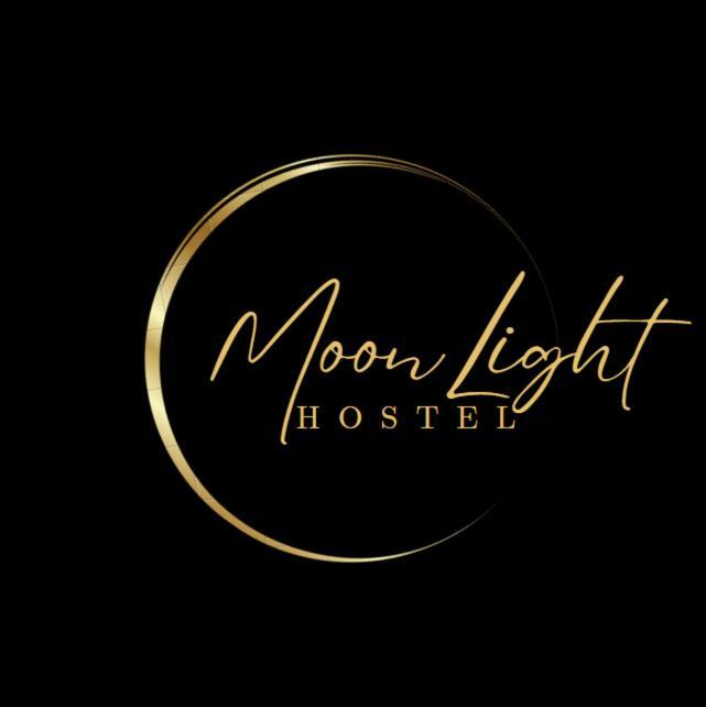 Moonlight Hostel Leópolis Exterior foto